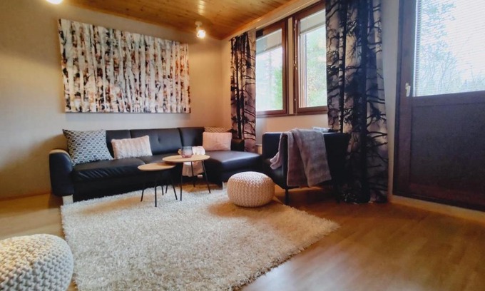 Rukatunturi House | Ruka Kierävä: Pet-Friendly Stay with Ski Tickets & 9/10 Rating