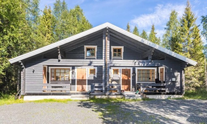 Rukatunturi House | Family-Friendly Ruka-linkki 3a with Lake View & Spa