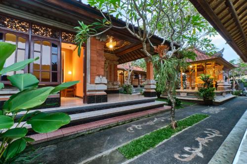 Mas House | Rumah Pak Runa