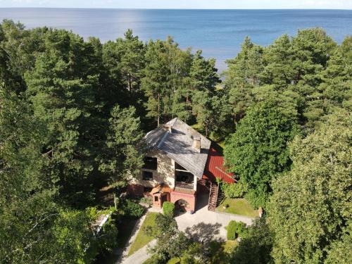 Bigaunciems House | Rumbiņas - Beachfront Oasis with Ocean Views and Pet Access