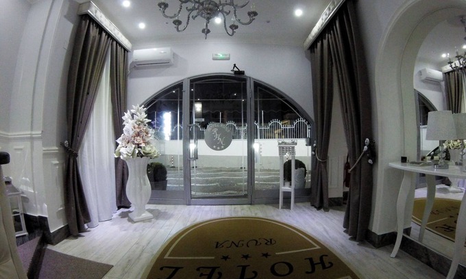 Mugnano di Napoli Hotel | Runa Hotel: Guest Rated 8.2 with Breakfast & Family-Friendly