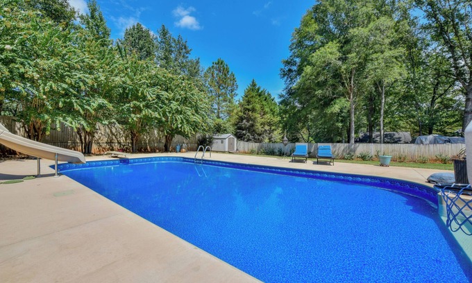 Northport House | Family-Friendly Getaway at Running Back Roost with Pool