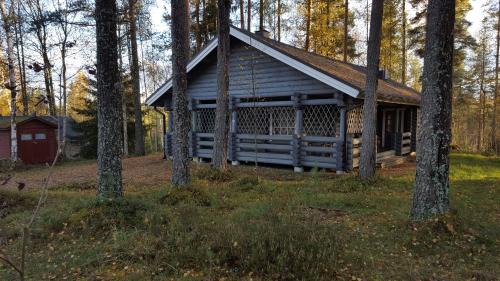 Ruokolahti House | Inviting Ruokolahti Cottage: Pet-Friendly Retreat with Hot Tub