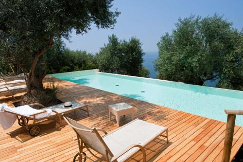 San Marco di Castellabate Villa | Rupe Alta Home: Family-Friendly Retreat with Pool Access