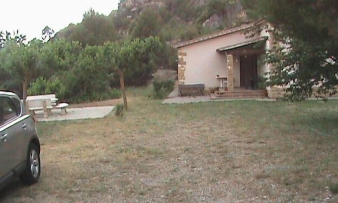 Arboli Cottage | Spacious Pet-Friendly Apartment with Ocean View for 8