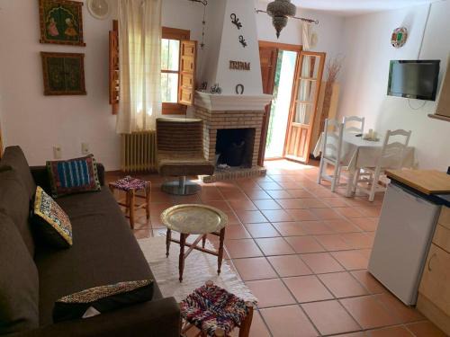 Bubion Apartment | Cozy Apartment with Pool and Ocean View - La Alpujarra
