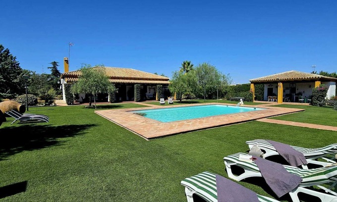 Marchena House | Relaxing Rural Retreat 'Azahares De Marchena' with Pool