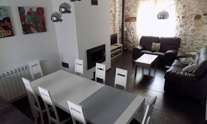 Tejada Cottage | Exceptional Rural House Fuentevieja de Tejada for 11 Guests