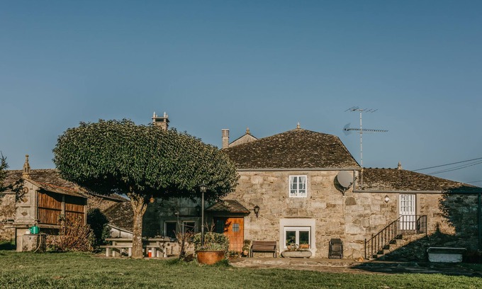 Friol Cottage | Escape to Casa do Cuco: Spa Retreat in Deep Galicia