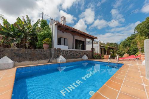 Valle de Guerra Villa | Idyllic Rural Retreat with Pool & Breakfast in Tenerife