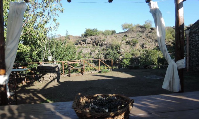 Solicchiata House | Rated 10/10: Family-Friendly Rural House Etna Retreat