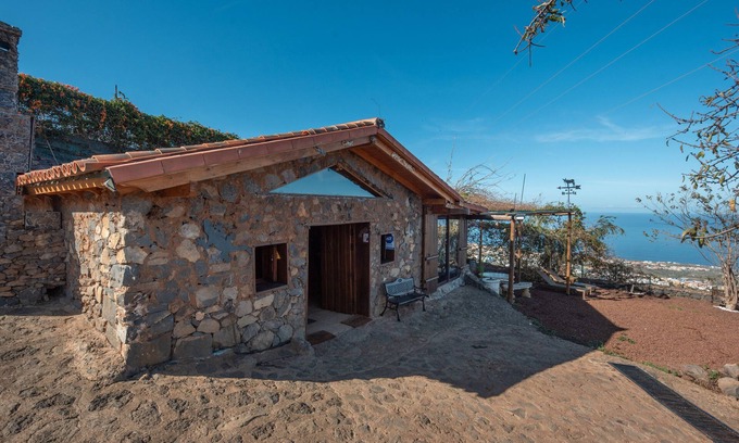 La Vera Villa | 'Rural House Tenerife Relax' with Sea View, Private Terrace and Wi-Fi