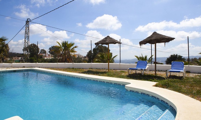 Rio Velez Cottage | Scenic Rural House with Pool and Spectacular Views
