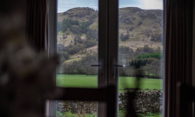 Killin Cottage | Picturesque Hotel with Breathtaking Mountain Views