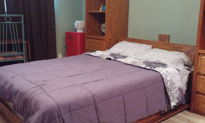 Dublin Bed & Breakfast | Guest Rated 10/10: Murphy's Rural Oasis with Breakfast