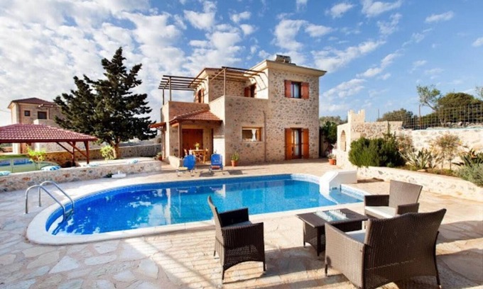 Apokoronas Villa | Idyllic Stone Villa with Private Pool and Ocean Views