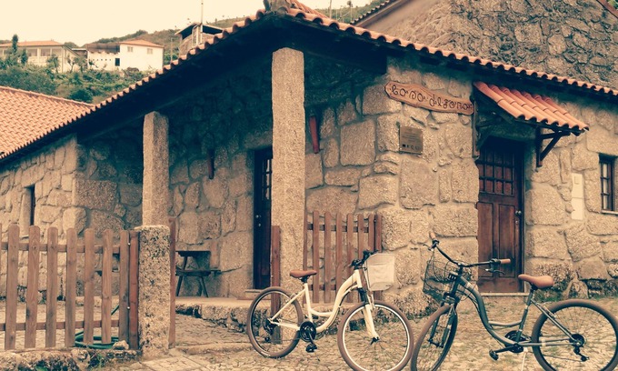 Aboim Cottage | Discover Paradise at Mós: Pet-Friendly Retreat in Fafe