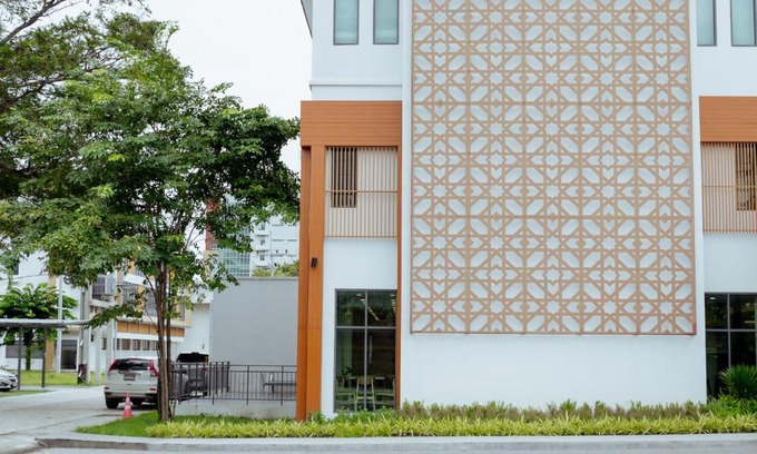 Ayutthaya Hotel | Discover RUS Hotel&Convention Ayutthaya: 4-Star Comfort