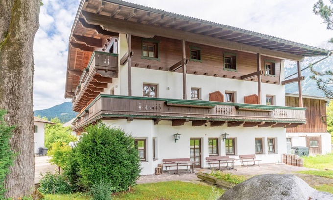 Scheffau am Wilden Kaiser House | Cozy Tyrolean Guesthouse Steps from the Ski Lift