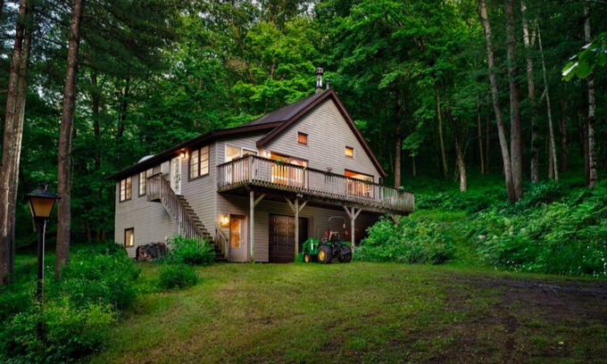 Ontario House | Rustic and charming Cabin close to the Kickapoo River.