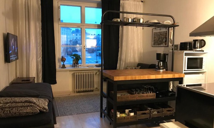 Kallio Apartment | Chic Black and White Studio - Rated 9.2/10 for Comfort