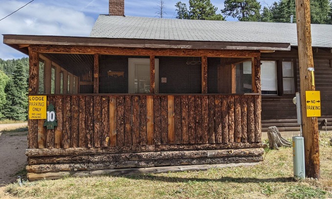 Rye Cabin | Rustic Cabin #10 next to Lake Isabel - cozy family cabin with fireplace!