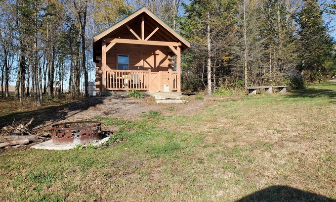 Rochester Cabin | Cozy Cabin Retreat Near Rochester - Pet & Child Friendly