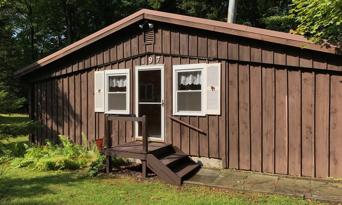 Old Forge Cabin | Cozy Cabin Retreat on McCauley Mountain, Steps from Old Forge