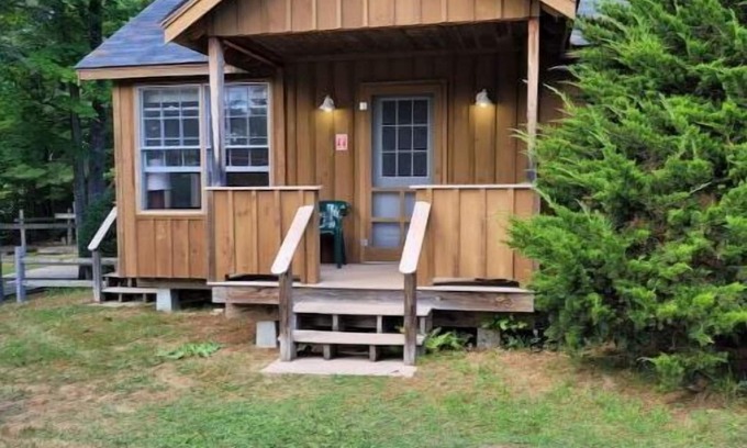 Wolfeboro Cabin | Cozy Cabin Retreat with Access to Rust Pond Main