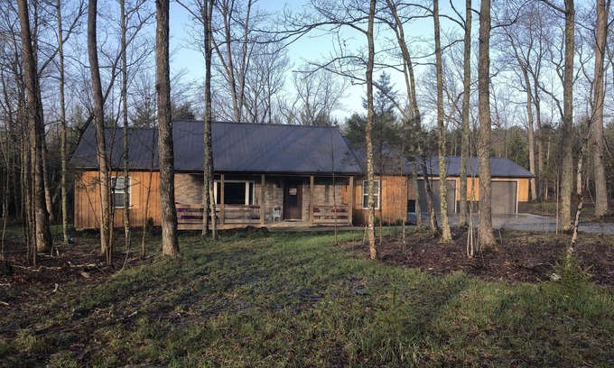 Winchester Cabin | Cozy Cabin Retreat with Fishing Lake & Pet-Friendly Amenities