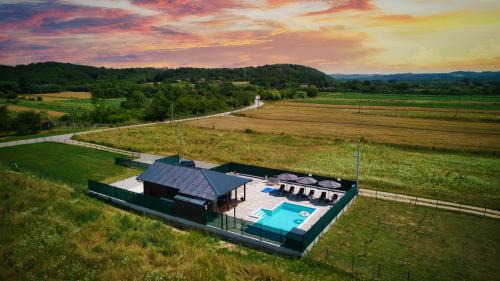 Republika Srpska House | Relaxing Oceanfront Retreat at Rustic Casa with Pool