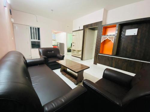 Mohangarh Apartment | Cozy Rustic Chalet with Breakfast & Pet-Friendly Amenities