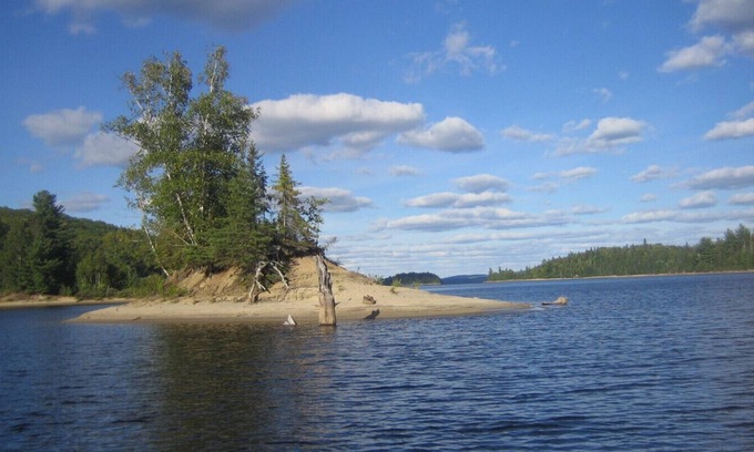 Grand-Remous Cottage | Rustic Cottage on Lake Baskatong in Quebec