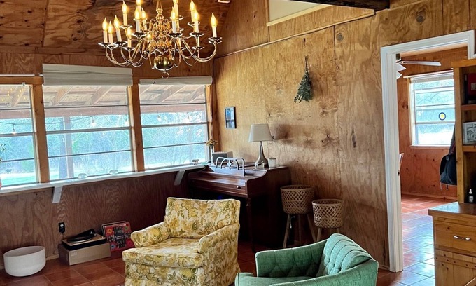 Noble Cottage | Cozy Forest Retreat with Workspace & Pet-Friendly Amenities