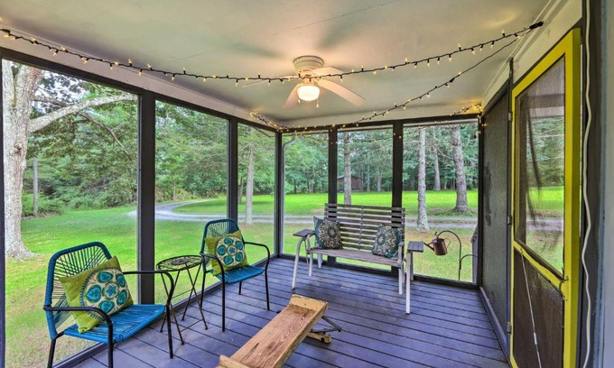 Seebert House | Rustic Retreat with Fire Pit, Family-Friendly & River Access