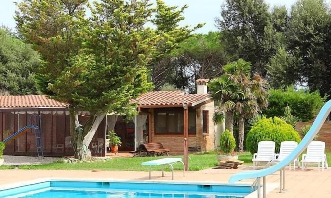 Fornells de la Selva Villa | Charming Girona Retreat with Pool and Family-Friendly Amenities