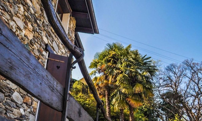 Sant'Abbondio Ski Chalet | Delightful Rustic House "al Sasso" - Family & Pet Friendly