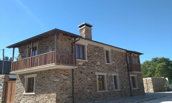 Manon Cottage | Charming Rustic House in Mañón with Spa & Family Amenities