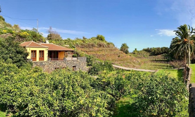 Brena Baja Villa | Experience Rustic House La Montaña: Family-Friendly Retreat