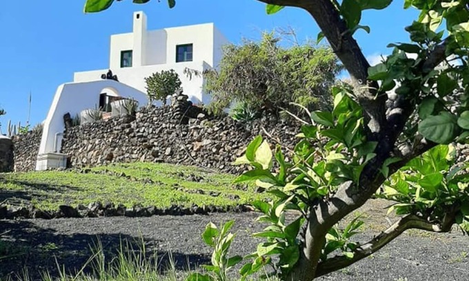 Haria House | Beachside Rustic Retreat with Ocean Views and Pool Access
