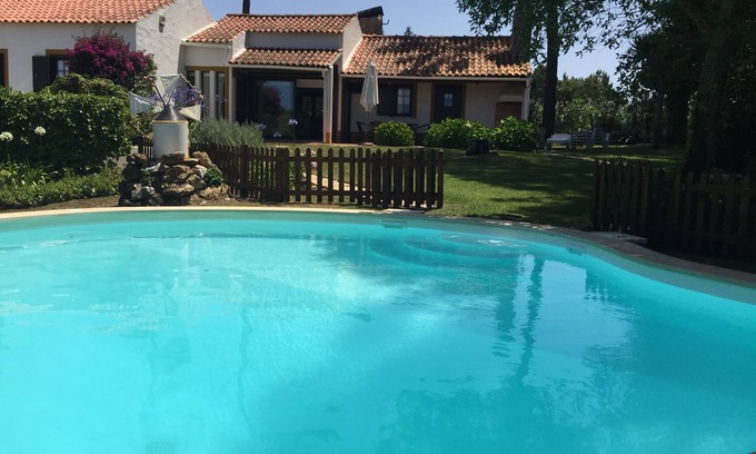Mafra Cottage | Tranquil Retreat with Garden, Private Pool & Ocean Views