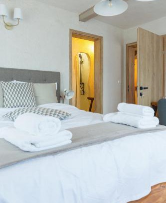 Budesti House | Rustic Inn bed and breakfast