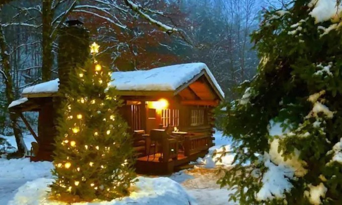 Lisbon House | Rustic Log Cabin #5 - Ocean View Retreat Awaits You