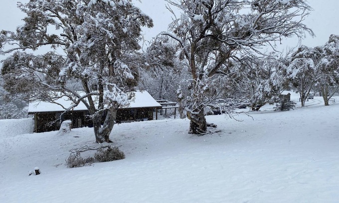 Crackenback Cabin | Idyllic Log Cabin Retreat on 100 Acres in Snowy Mountains