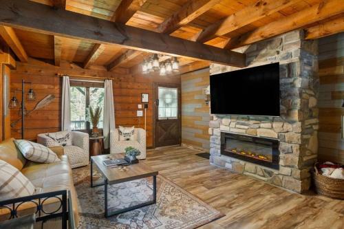 Locust Lake Village House | Elegant Escape at Stag Lodge in the Pocono Mountains