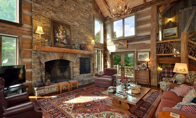Highlands House | Enchanting Mountain Retreat with Scenic Views & Unique Amenities