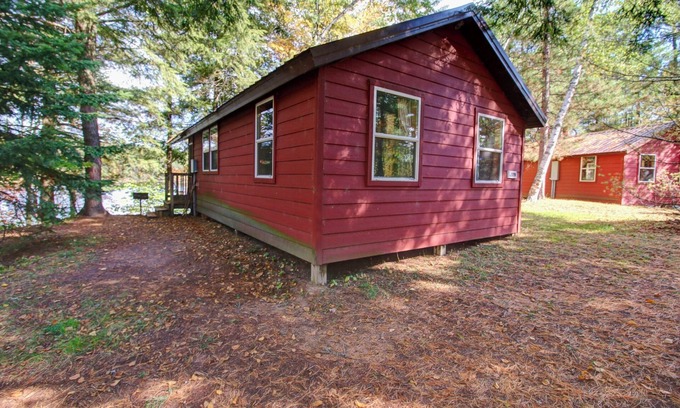 Lac du Flambeau Cabin | Idyllic Northern Wisconsin Lakeside Cabin for Families & Pets