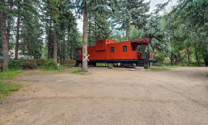 Cascade House | Historic Railway Retreat with Pool & Spa Near Colorado Springs