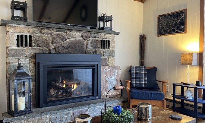 Pocono Lake House | Pet-Friendly Rustic Retreat with Seasonal Lake Views