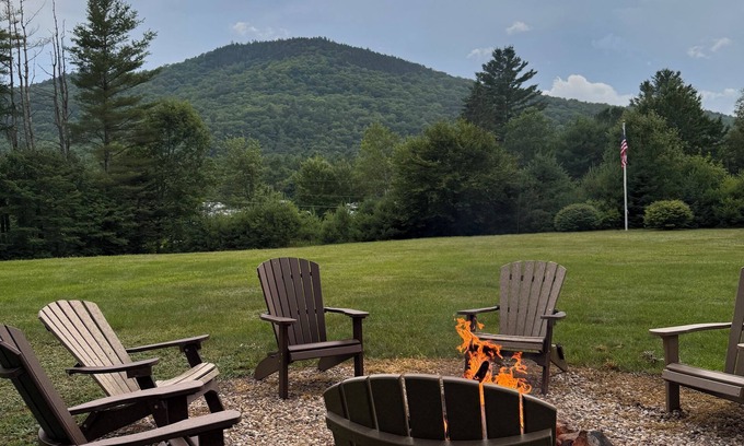 Sunday River Area House | Inviting Home with Prime Location and Scenic Views